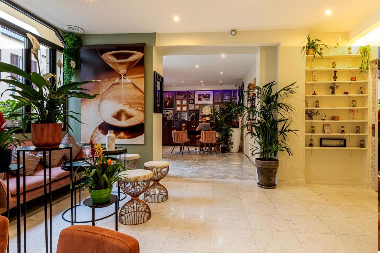 Hotel Ariane Montparnasse By Patrick Hayat Paris Exterior photo