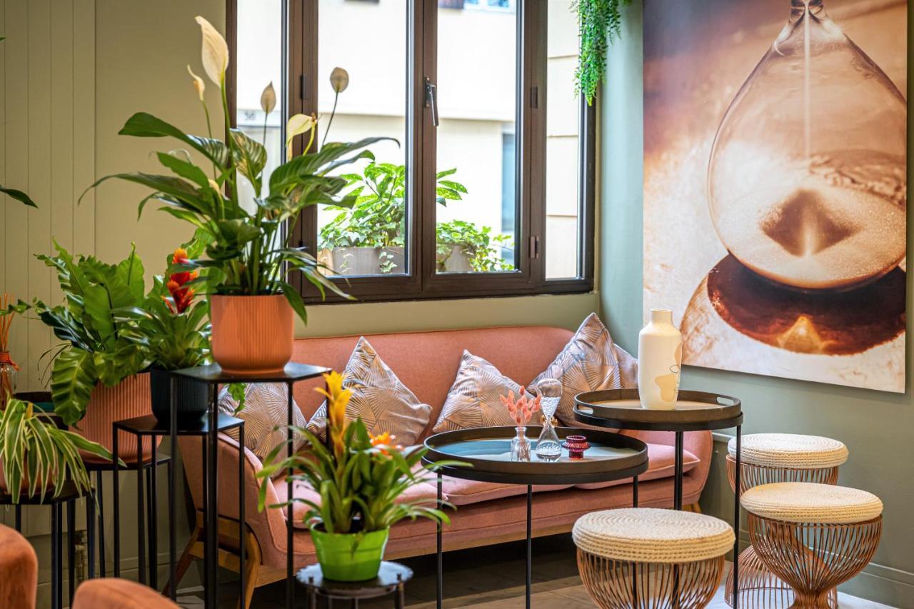 Hotel Ariane Montparnasse By Patrick Hayat Paris Exterior photo